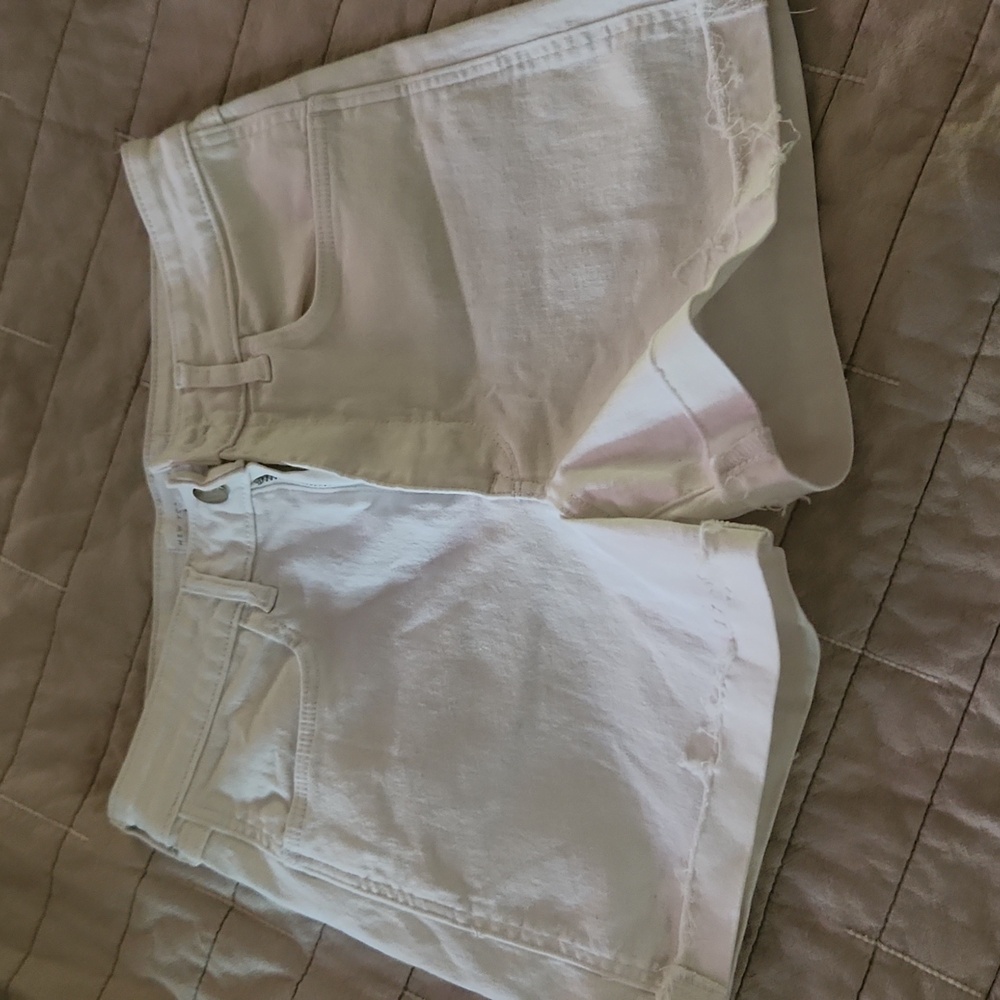 Beautiful white Jean shorts